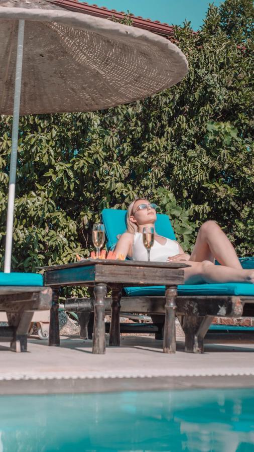 Orino Suites Cedit エクステリア 写真