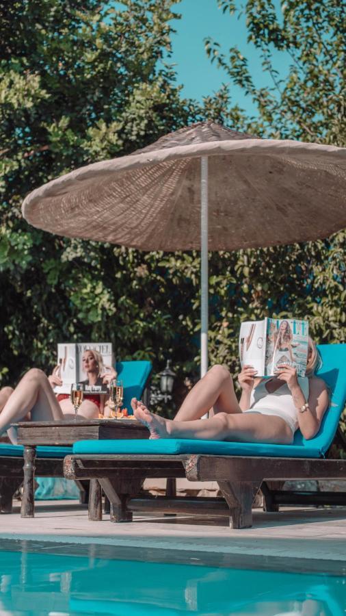 Orino Suites Cedit エクステリア 写真